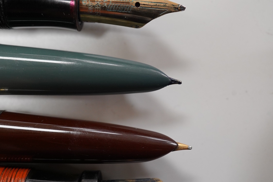 A large collection of Parker 51 pens and pencils, plus other Parkers, some incomplete